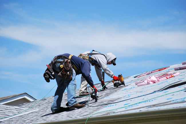 Professional local roofers in Longmont CO